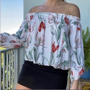 ASTR Chavelle Floral Off Shoulder Blouse Top S
